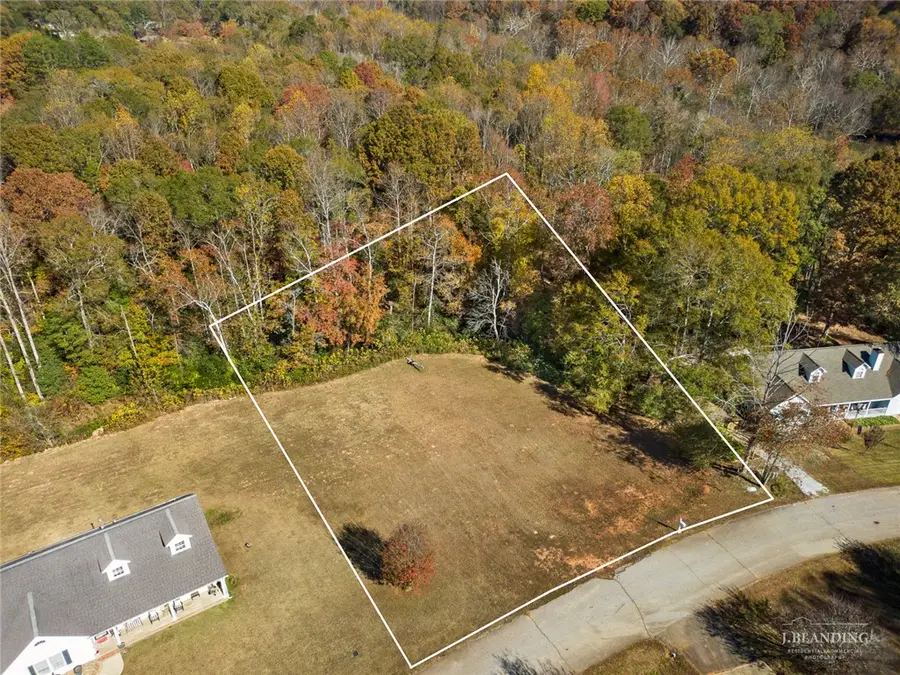 416 Woodfield Drive, Piedmont, SC 29673 - Image #3