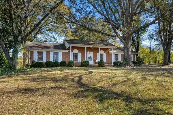 215 Nicholson Drive, Central, SC 29630