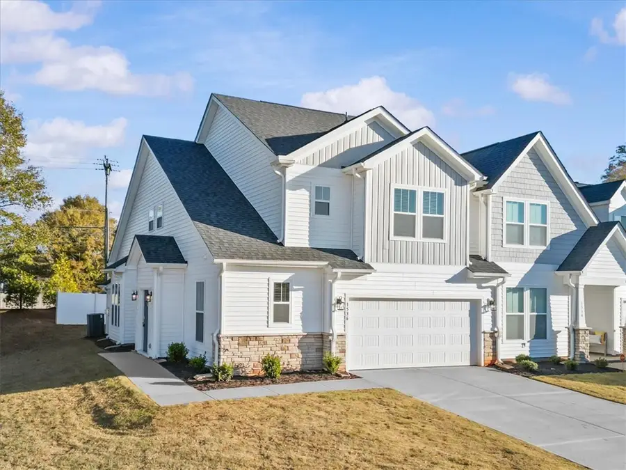 1536 Shallons Court, Spartanburg, SC 29301 - Image #2