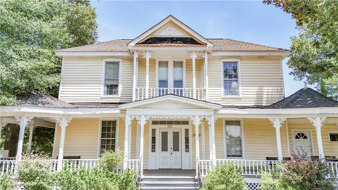 200 W North 1st Street, Seneca, SC 29678 - Image #1