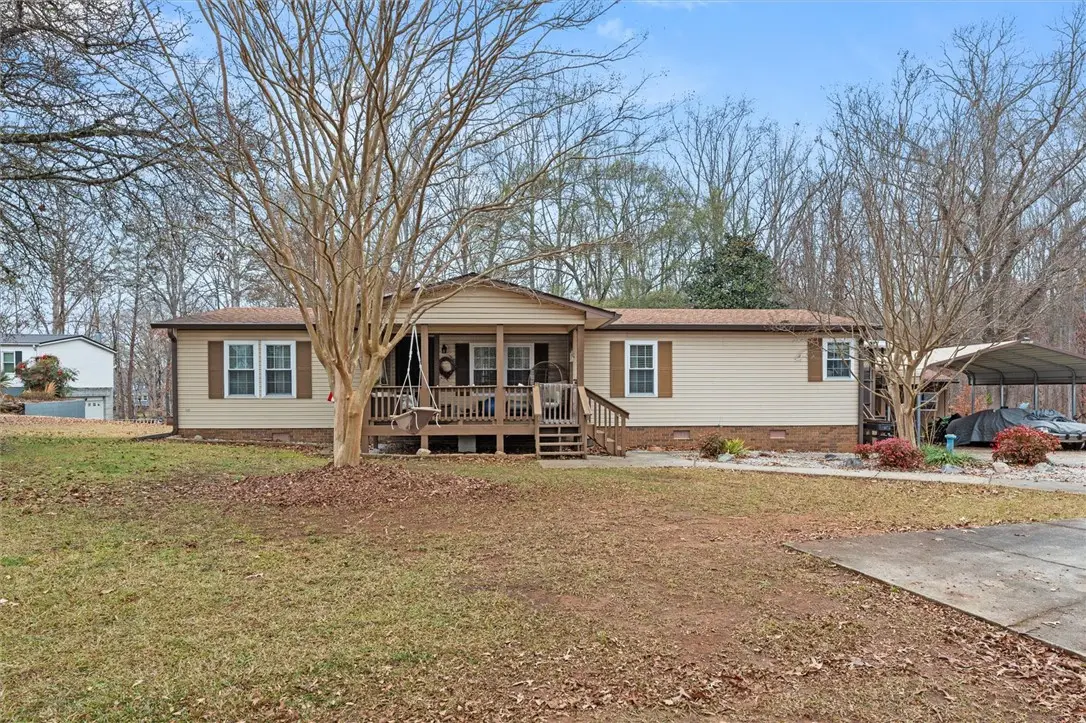 23036 Mcdonald Point Road, Seneca, SC 29672 - Image #1