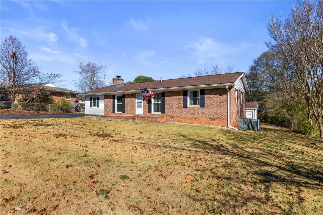 103 Woodleigh Drive, Taylors, SC 29687 - Image #1