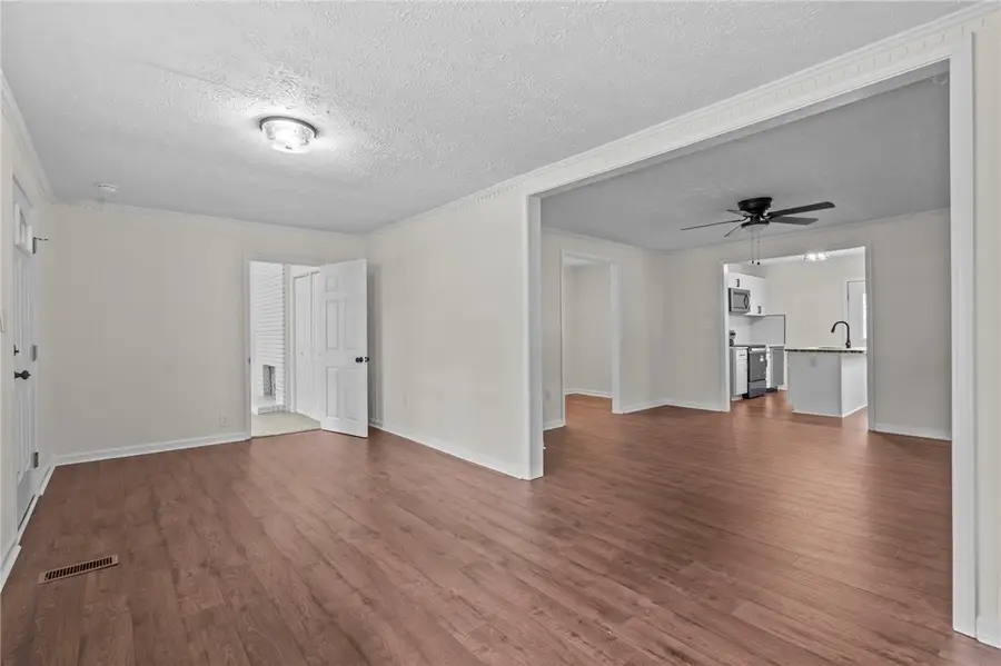 8 Lee Street, Liberty, SC 29657 - #3