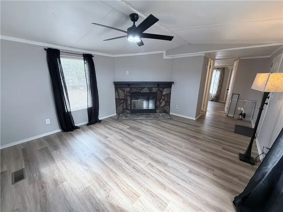 303 Trail Court Court, Williamston, SC 29697 - Image #3