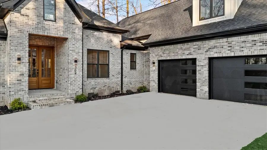 304 Of Oaks Avenue, Anderson, SC 29621 - Image #2