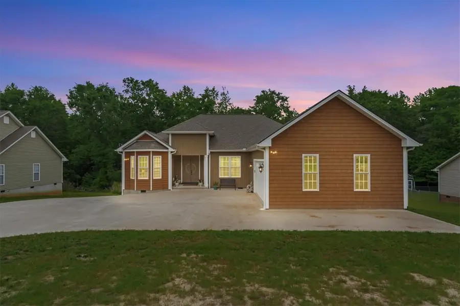 128 Sheila Drive, Williamston, SC 29697 - Image #3