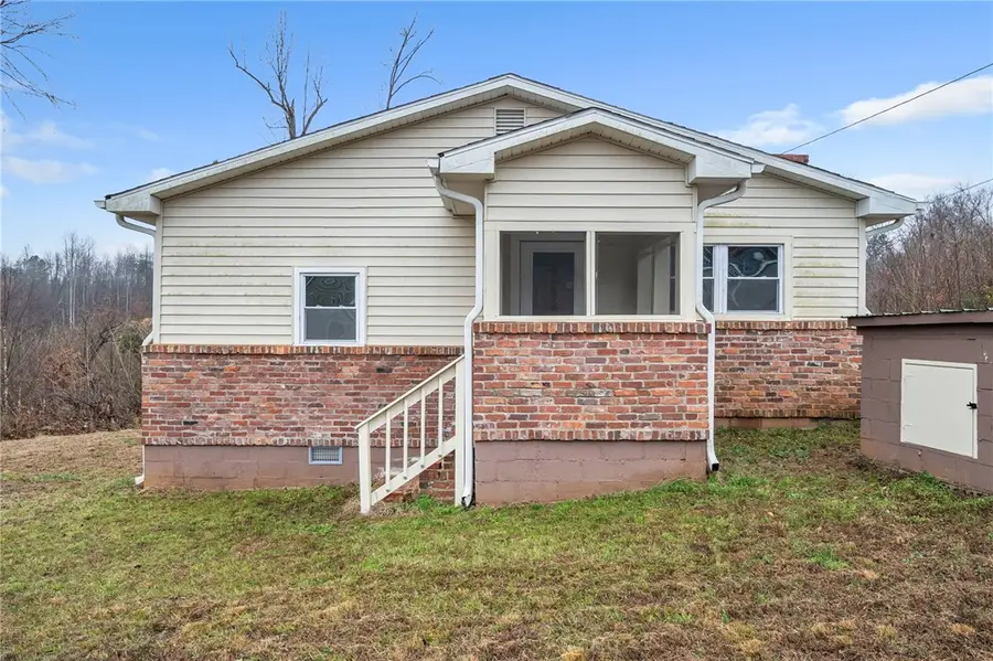 402 Laurel And Hardy Lake Road, Marietta, SC 29661 - Image #2