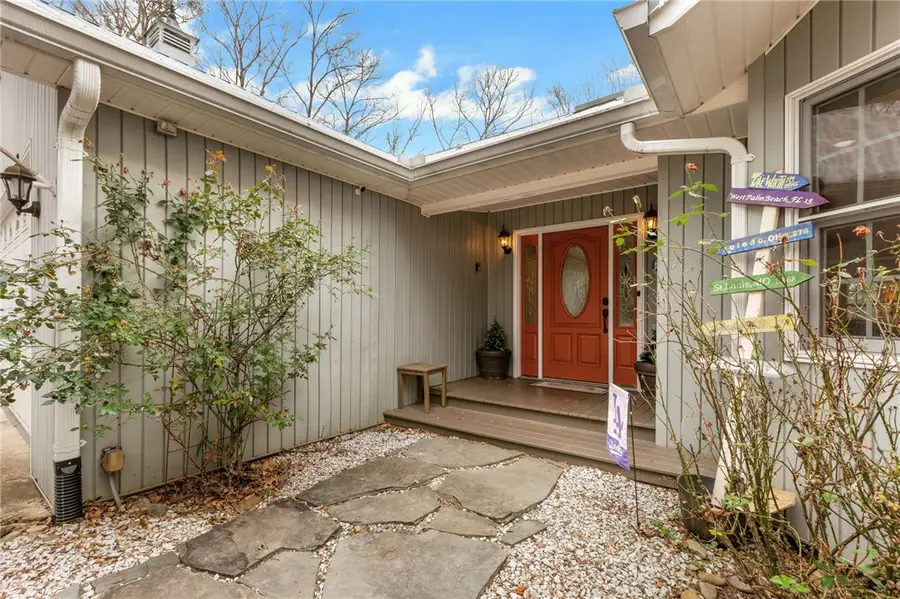 610 Pointe Wildwood Drive, Seneca, SC 29678 - Image #2