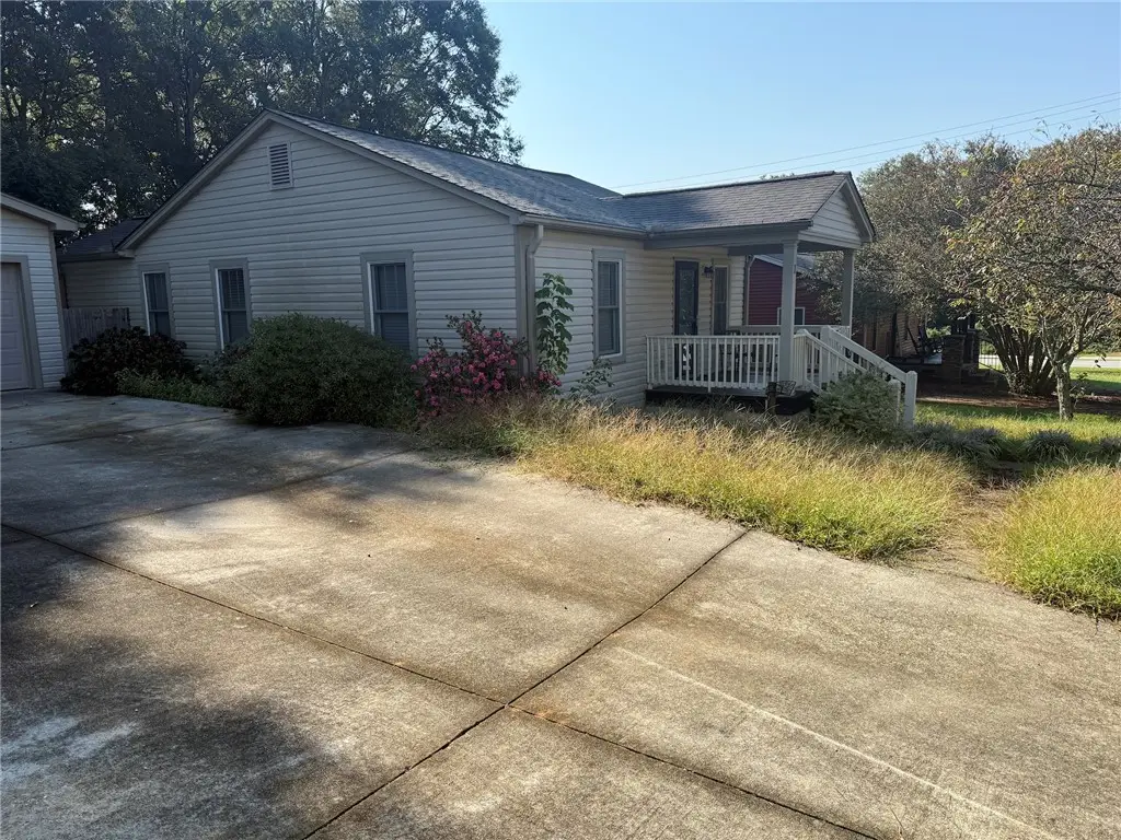 107 S Laurel Street, Walhalla, SC 29691 - Image #1