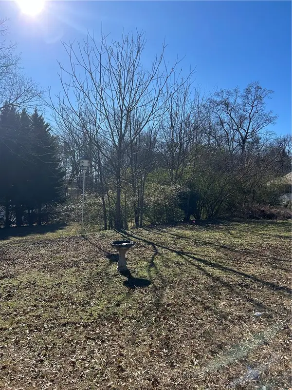 106 Madison Drive, West Union, SC 29696