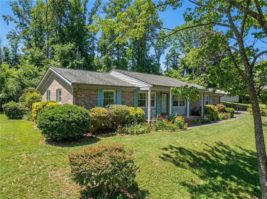 460 Carrol Lane, Pickens, SC 29671 - Image #2