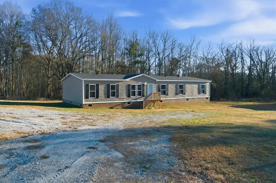 307 W Lake Street, Iva, SC 29655 - #2
