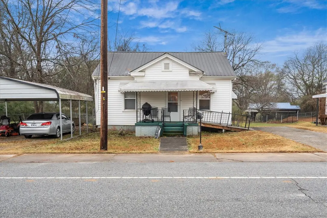 550 Leaman Avenue, Whitmire, SC 29178 - Image #1