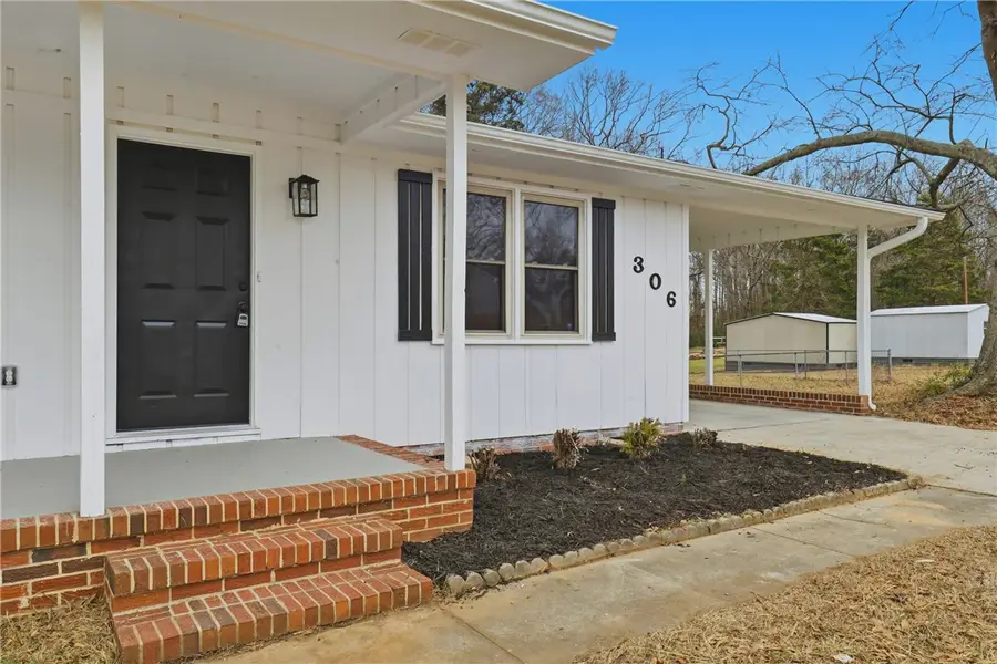 306 Bluefield Road, Starr, SC 29684 - Image #2