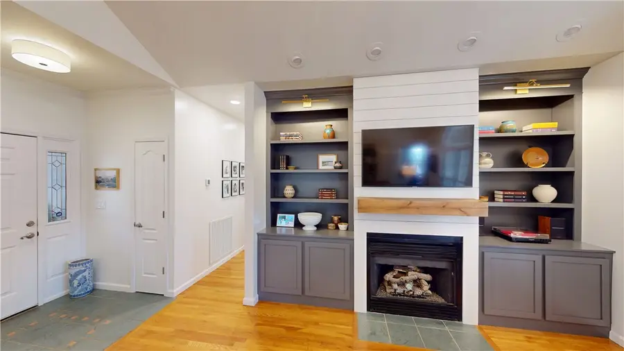 15046 Beacon Ridge Drive, Seneca, SC 29678 - Image #3