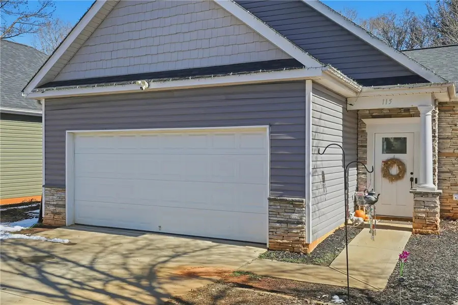 115 Dundee Court, Anderson, SC 29621 - Image #2