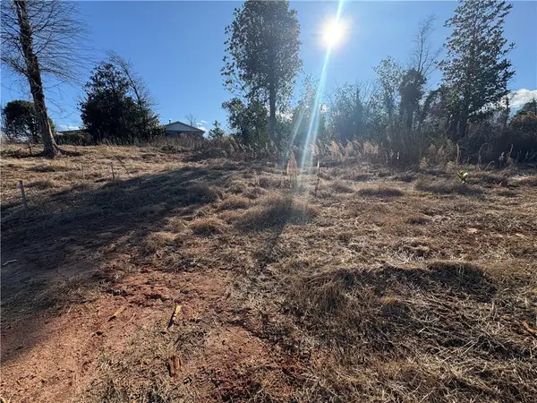 530 E South 5th Street, Seneca, SC 29678