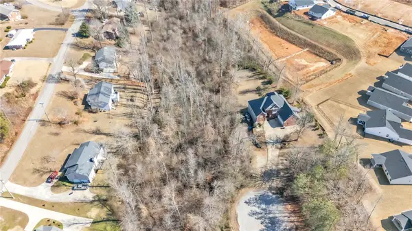 7 Fiddlers Way, Seneca, SC 29678