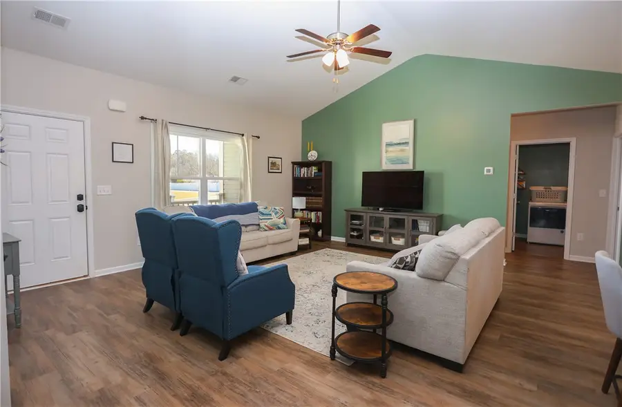 198 Sunny Point Loop, Central, SC 29630 - Image #3