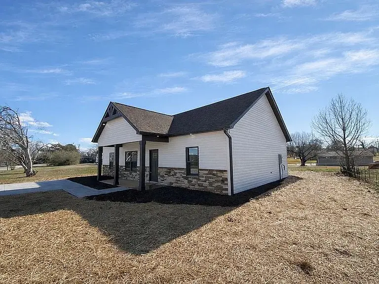 704 Mitchell Drive, Seneca, SC 29678 - Image #2