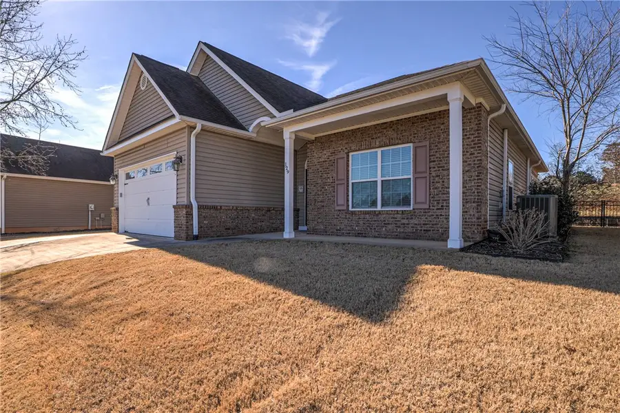 129 Shadowood Court, Seneca, SC 29678 - Image #2