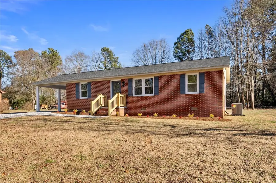 112 Camelot Drive, Belton, SC 29627 - Image #2
