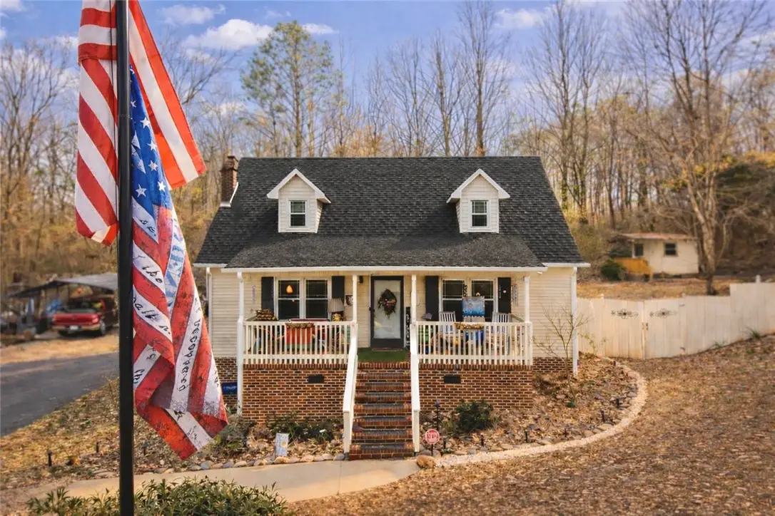 304 Willow Drive, Piedmont, SC 29673 - Image #1