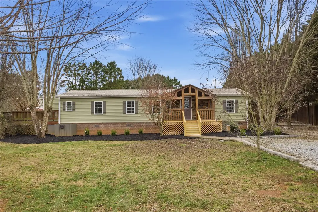 9124 West Oak Highway, Seneca, SC 29678 - Image #1