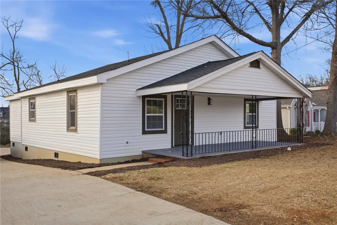 408 S Oak Street, Seneca, SC 29678 - Image #1