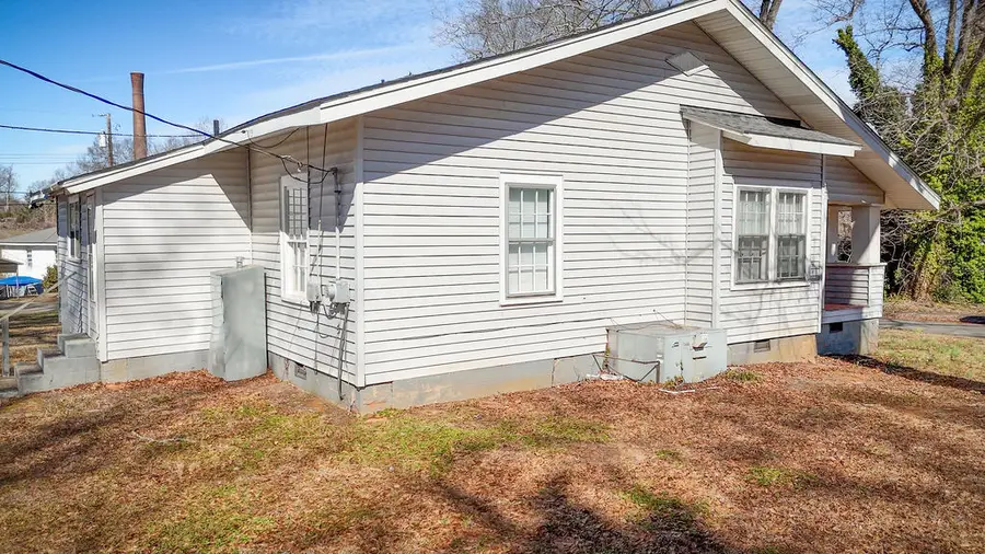 215 Louisiana Street, Honea Path, SC 29654 - #3