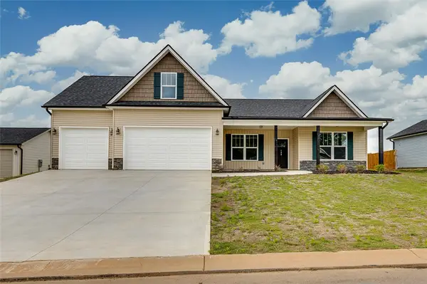 108 Walters Way, Pickens, SC 29671
