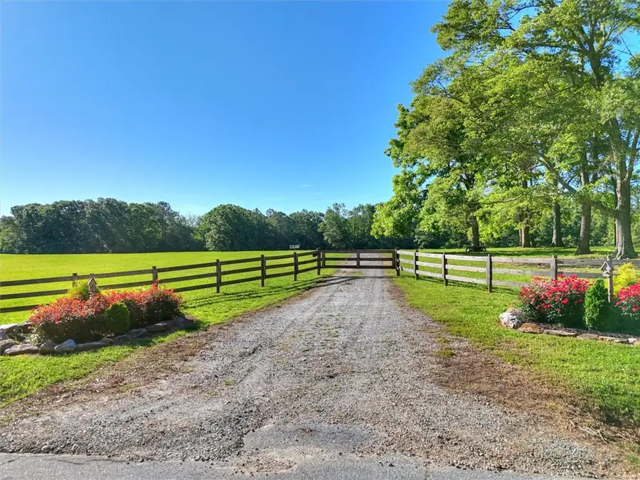 833 Duncan Creek Church Road, Laurens, SC 29360 - Image #3