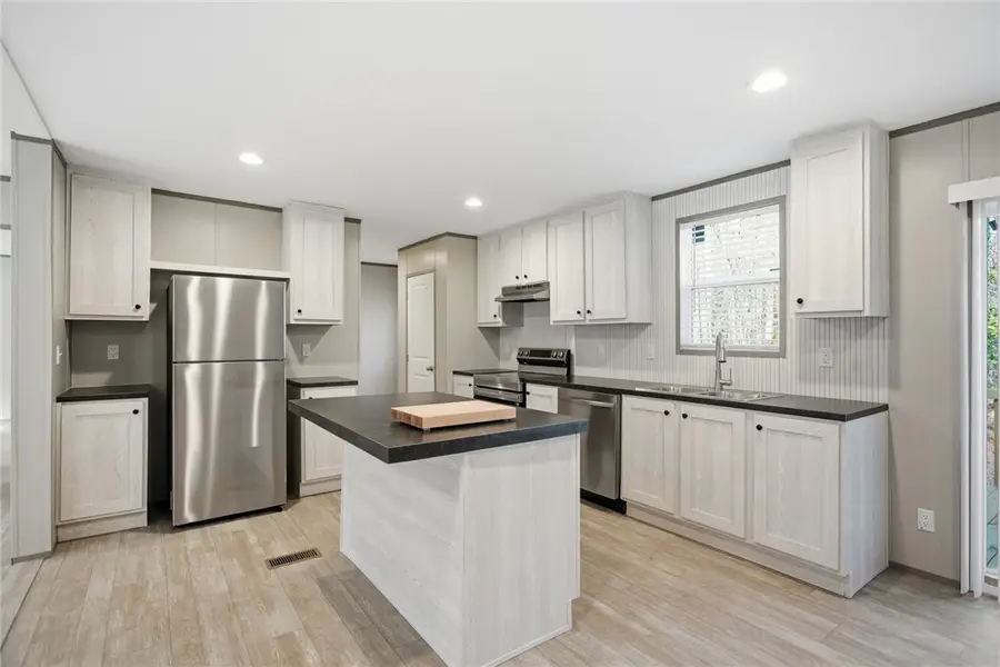 6 W Richfield Drive, Westminster, SC 29693 - #3