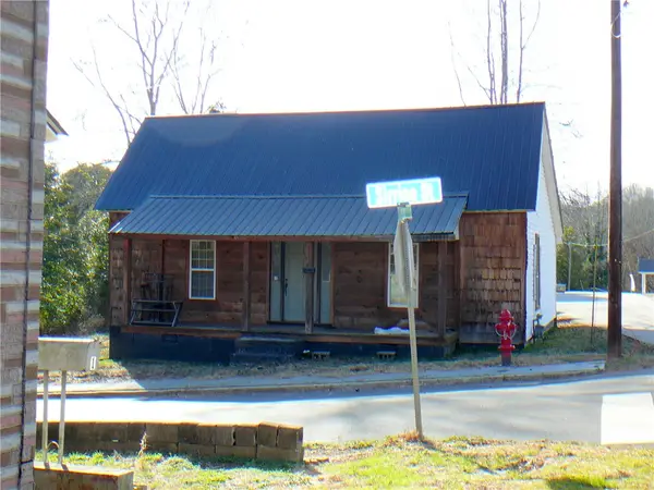 2 Sirrine Street, Honea Path, SC 29654