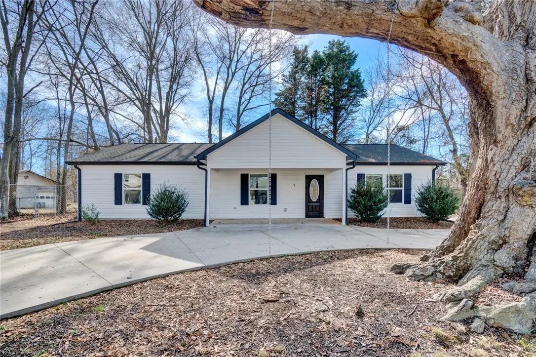 7 W 2nd Street, Williamston, SC 29697 - #1
