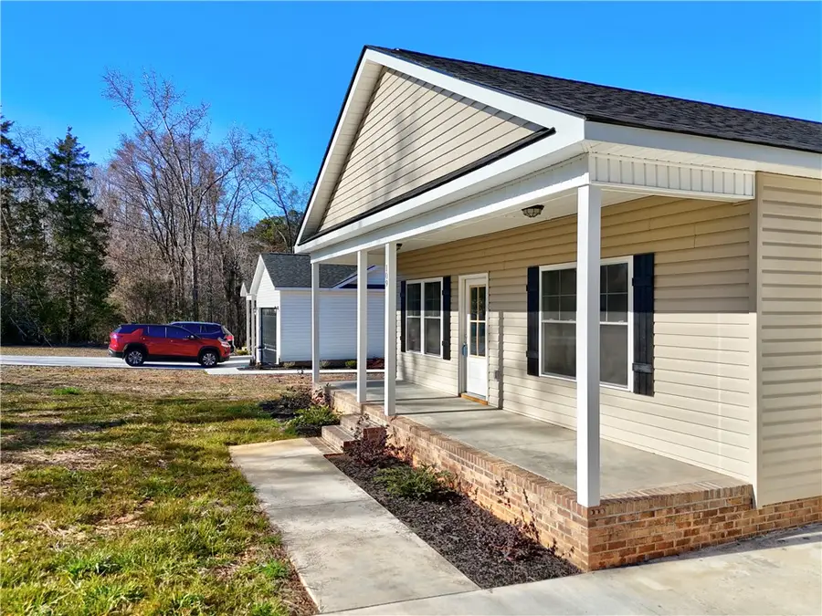 109 Simpson Street, Iva, SC 29655 - #3
