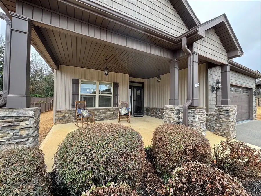 305 Linden Hall Lane, Easley, SC 29640 - #2