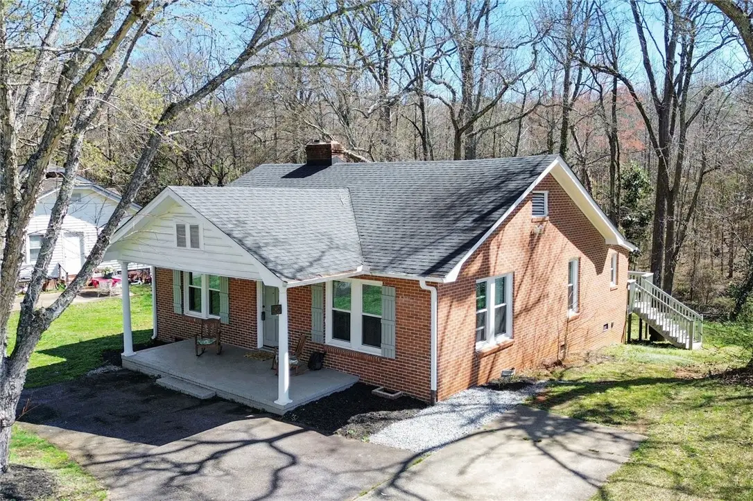 27 Maxie Avenue, Greenville, SC 29611 - #1
