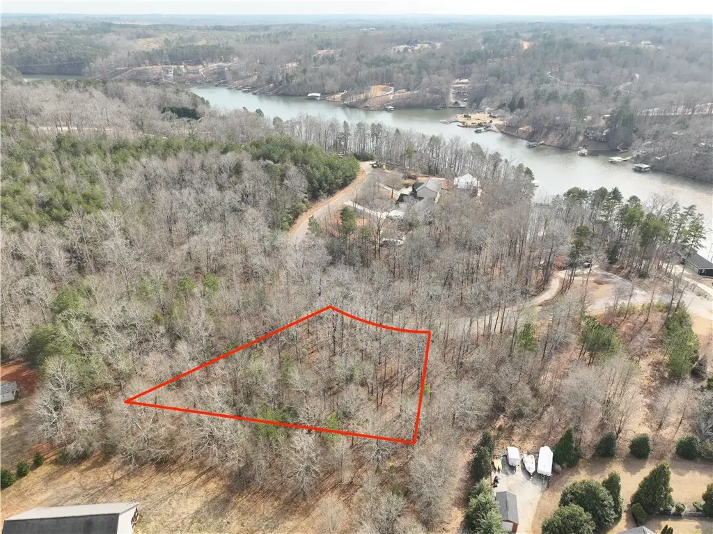 130 W Waters Edge Lane, West Union, SC 29696 - #1