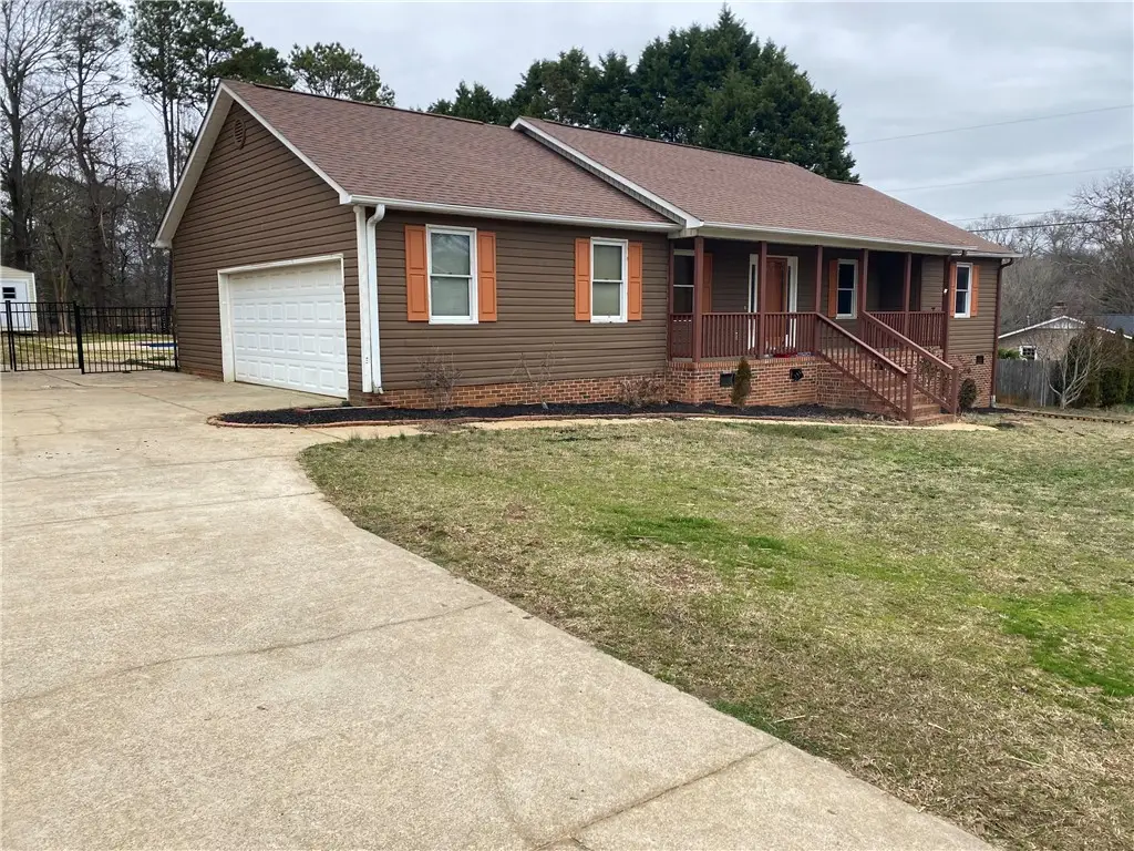 2108 Anderson Highway, Williamston, SC 29697 - #1