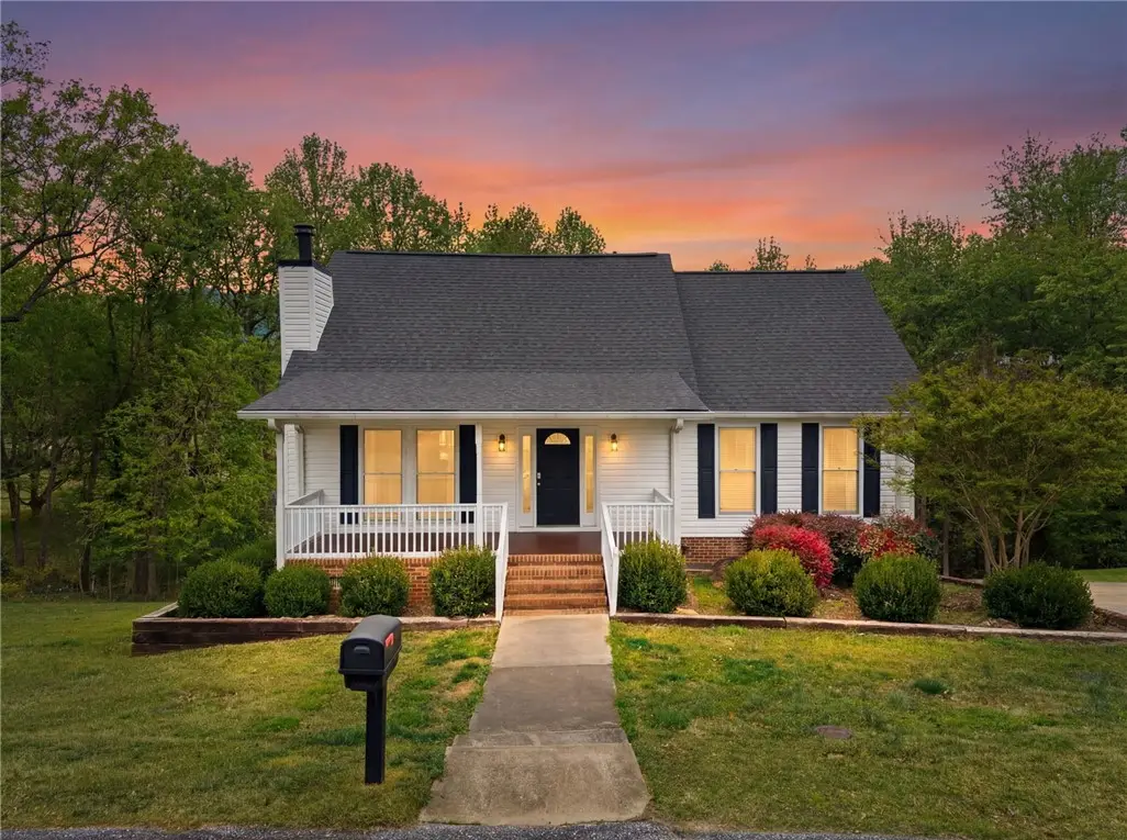 17 Hester Road, Greenville, SC 29609 - #1