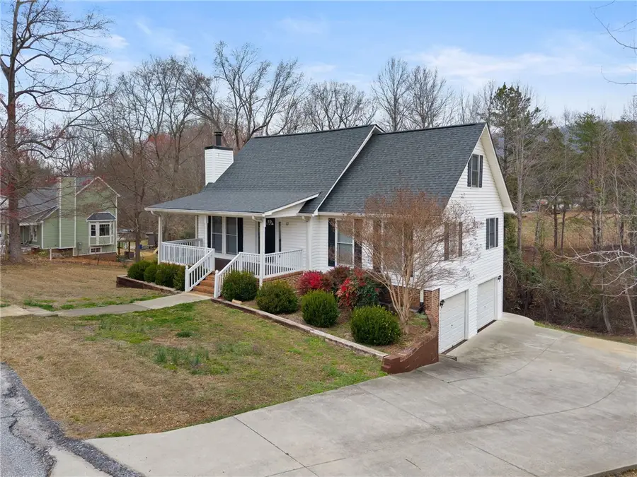 17 Hester Road, Greenville, SC 29609 - #2
