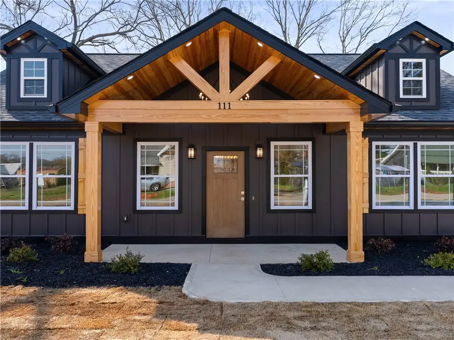 111 W 2nd Street, Williamston, SC 29697 - #2