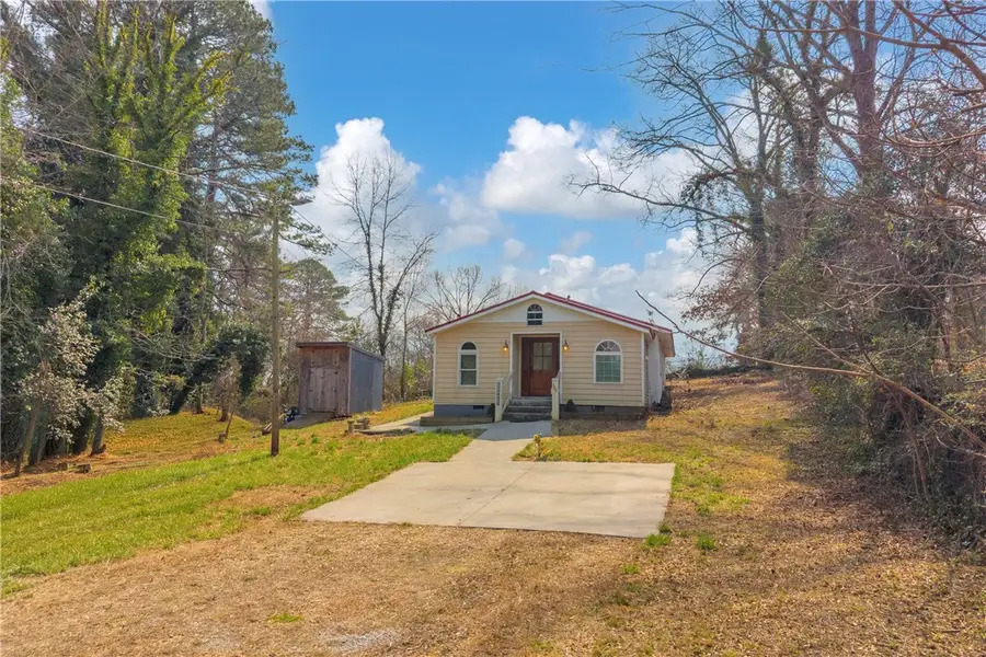 307 Moore Avenue, Walhalla, SC 29691 - #2