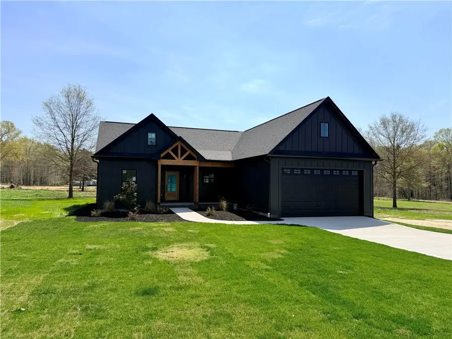 408 Edgewood Drive, Belton, SC 29627 - #2