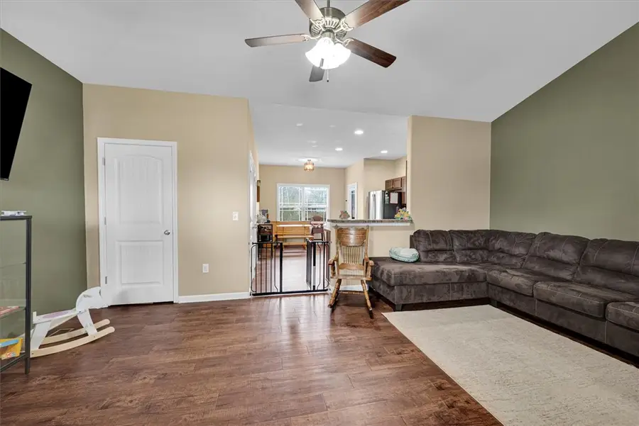 112 W 3rd Avenue, Easley, SC 29640 - #3