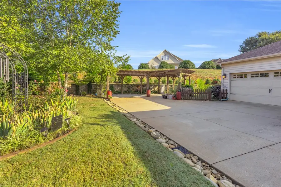 105 Bur Oak Drive, Taylors, SC 29687 - #3