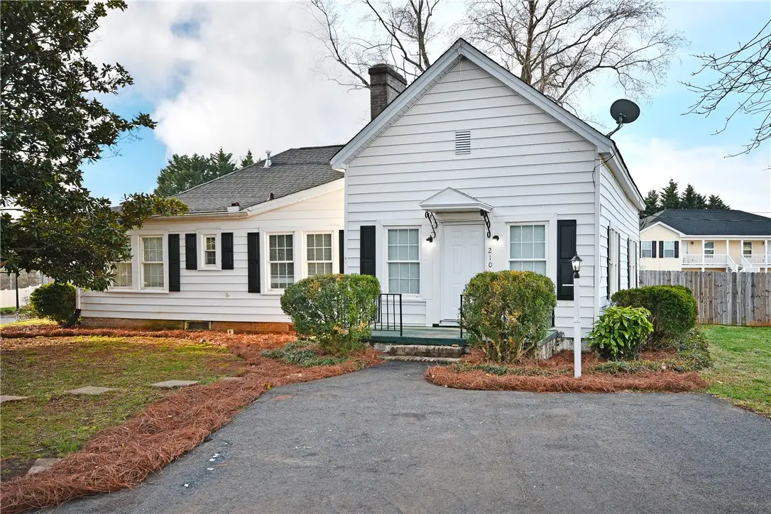 210 Walnut Hill Drive, Easley, SC 29642 - #1