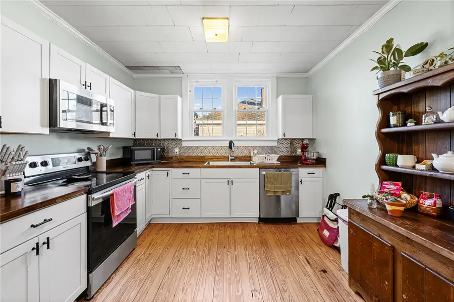 38 N Greenwood Avenue, Ware Shoals, SC 29692 - #3