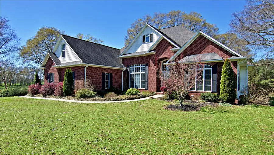 7893 Athens Road, Carnesville, GA 30521 - #3